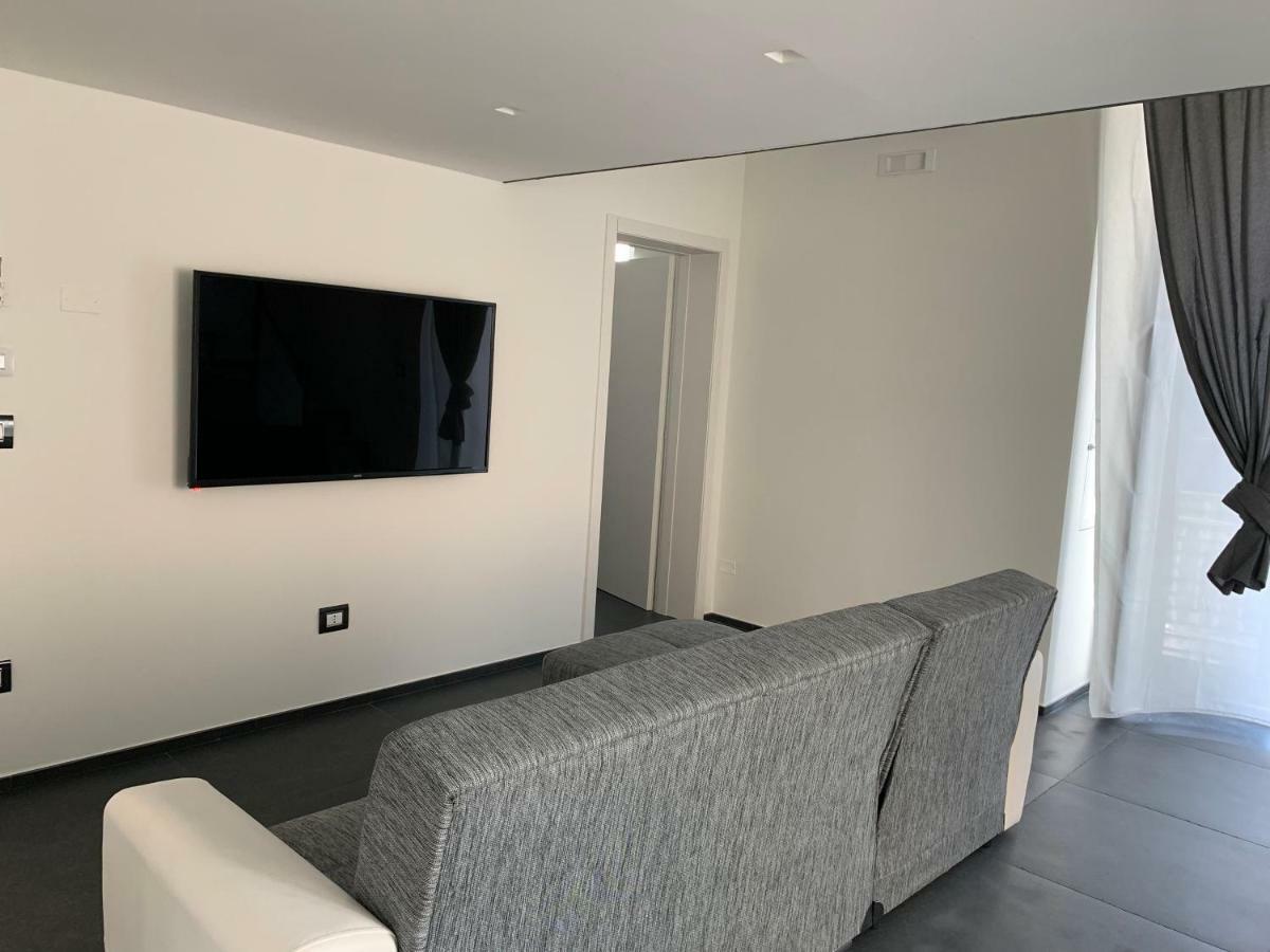 Little Dreams Apartment Trani Bagian luar foto