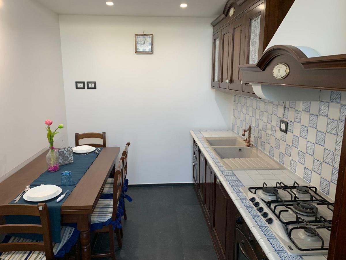 Little Dreams Apartment Trani Bagian luar foto