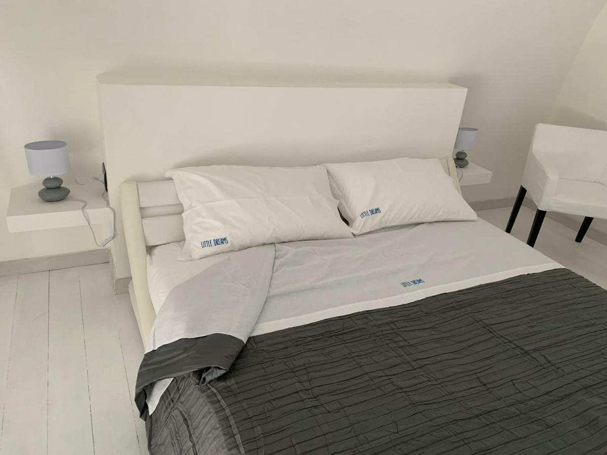 Little Dreams Apartment Trani Bagian luar foto